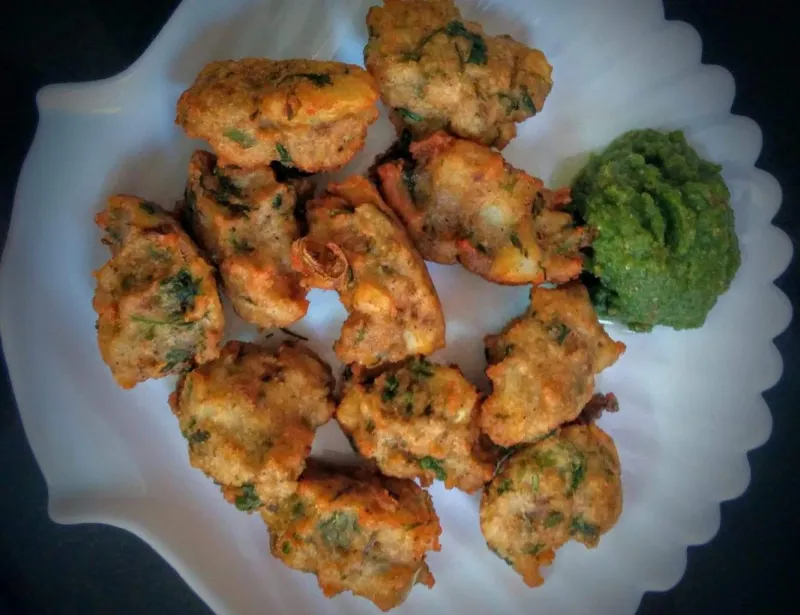 Singhare Ke Pakore Recipe