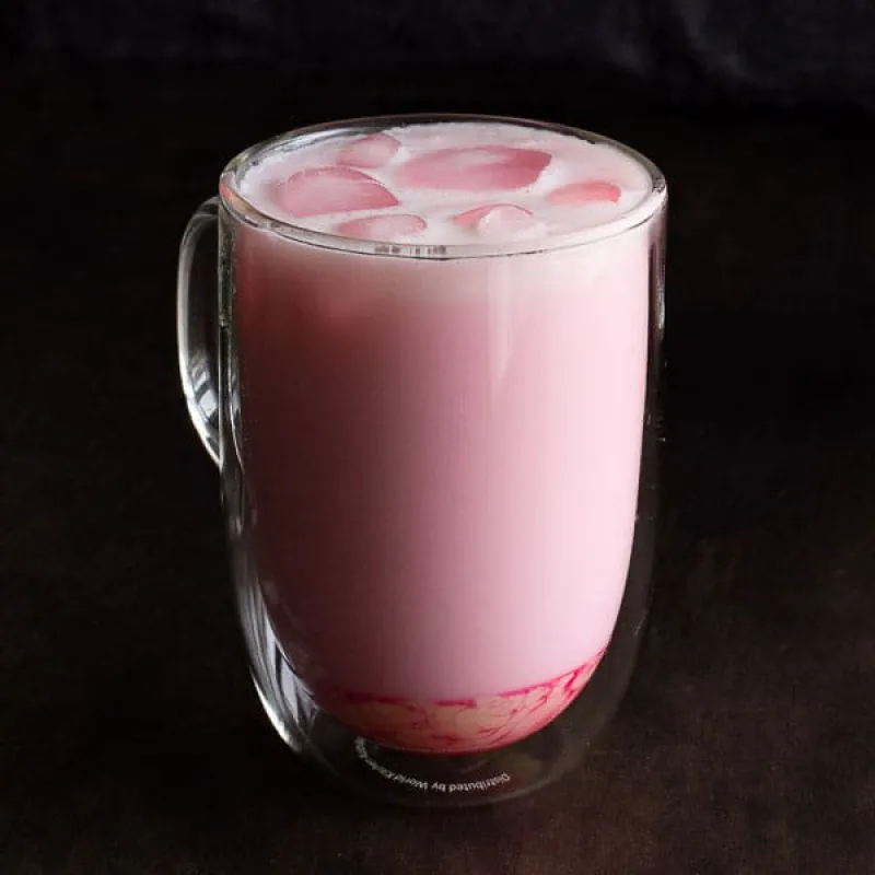 Pink Milk - Thai Nom Yen