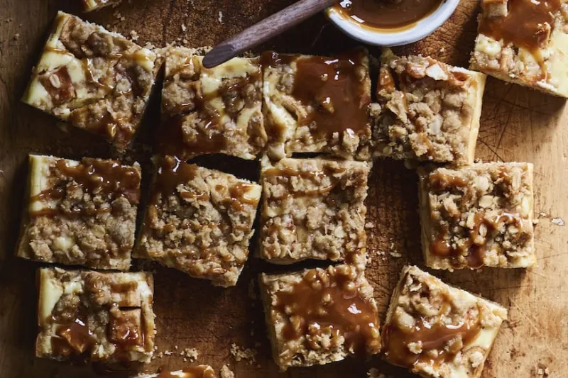 Caramel Apple Streusel Cheesecake Bars