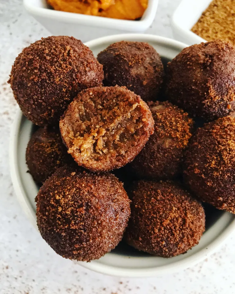 No-Bake Pumpkin Pie Almond Butter Bites