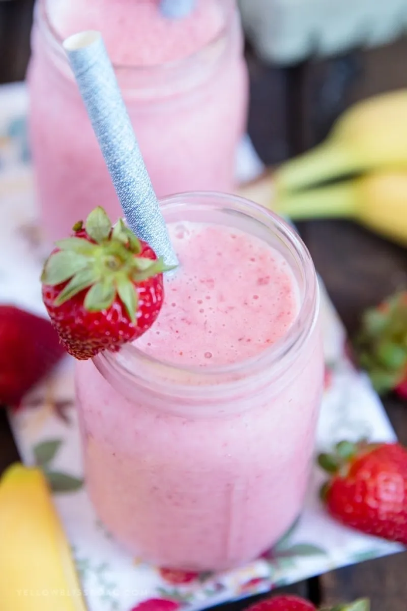 Strawberry Banana Smoothie Recipe