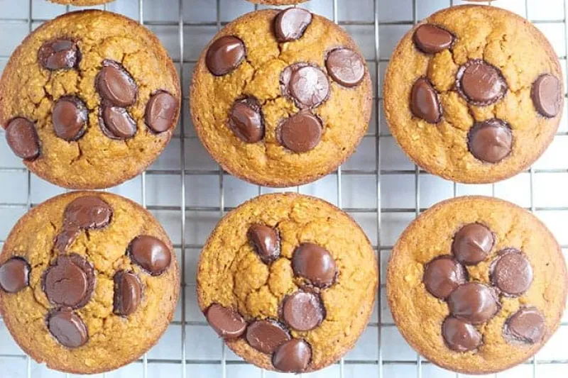 Pumpkin Oatmeal Muffins